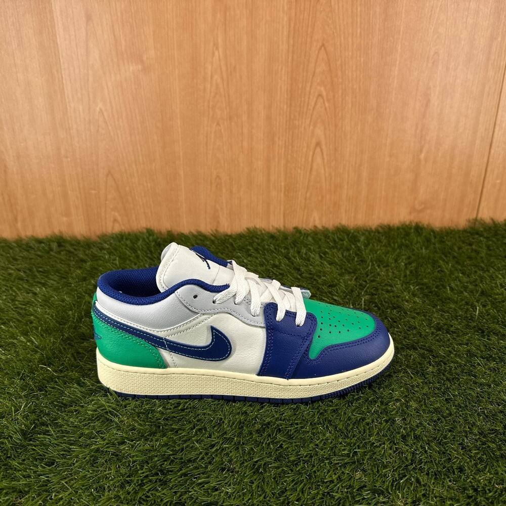 Air Jordan 1 Low GS Rare Air Lifestyle Shoes 553560-147 Youth Size 5Y - Picture 3 of 9